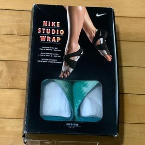 Nike dance shoes size M